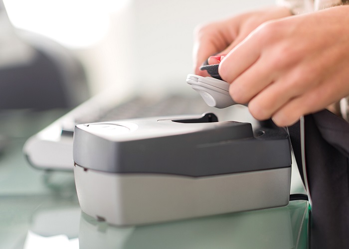 Bay-cach-de-tang-cuong-bao-mat-tem-tu-an-ninh-cua-ban-trong-cua-hang